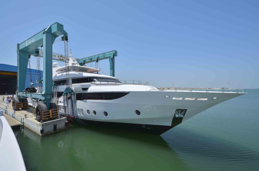 <!--:en--></noscript>Gulf Craft Redefines Yachting