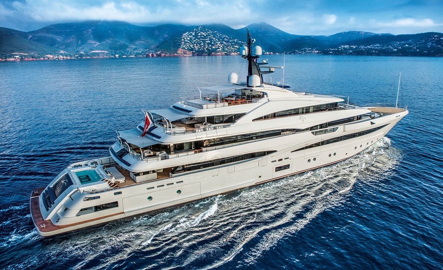 Introducing the brand new 74 metre CRN superyacht cloud 9