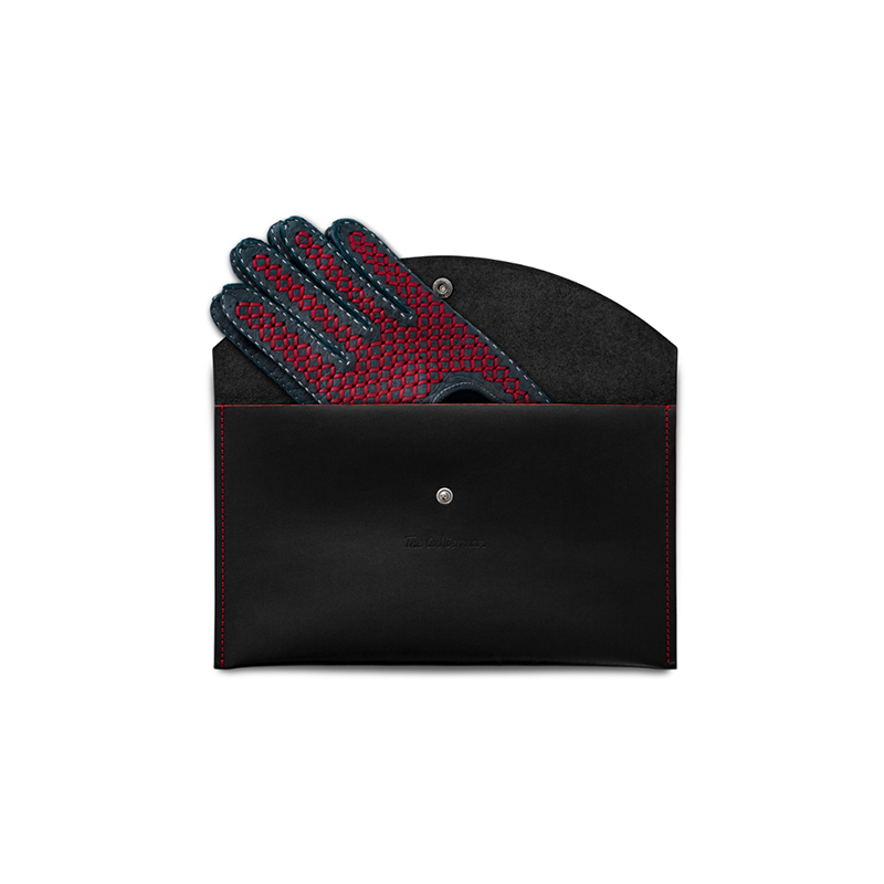 THE OUTLIERMAN ADDS TWO NEW COMPELLING COLOUR COMBINATIONS TO ITS SOUGHT-AFTER BESPOKE DRIVING GLOVE COLLECTION