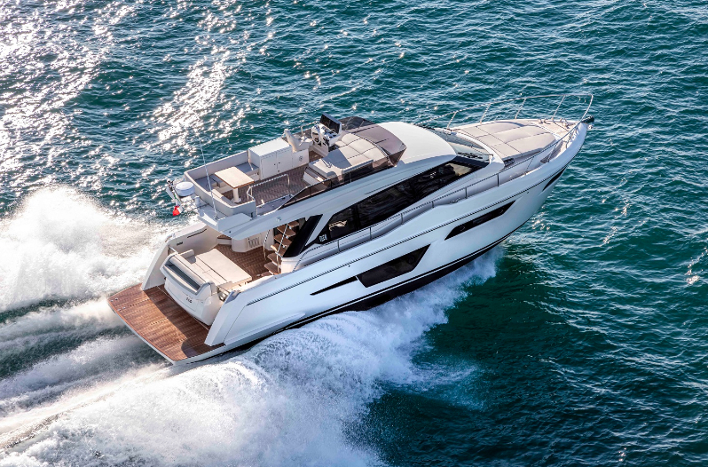 NEW FERRETTI YACHTS 500: JUST LIKE HOME ON THE WATER