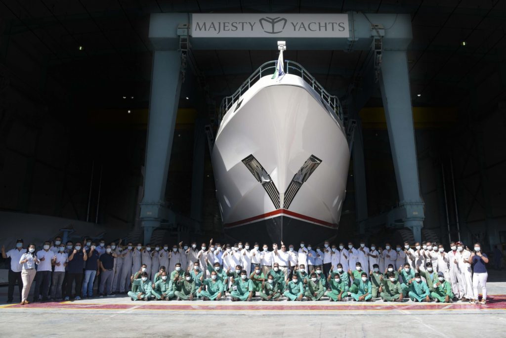 Superyacht Majesty 122 Sky Lounge Launched