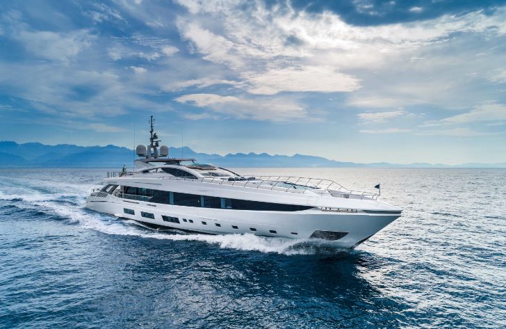 Mangusta Yachts one more award for “EL LEON”