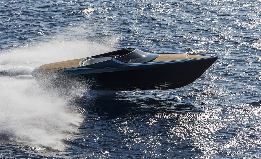 <!--:en--></noscript>First Aston Martin powerboat to make US debut at Yachts Miami Beach