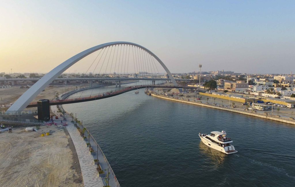 <!--:en--></noscript>Dubai Canal Brings Protective Waterway Travel to the UAE