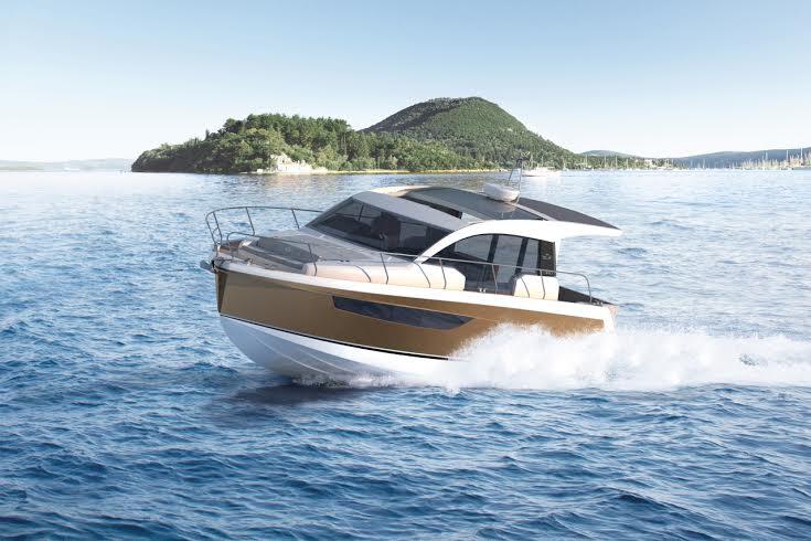 <!--:en--></noscript>The new Sealine C330 Cruiser