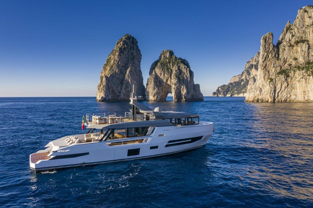 Arcadia Yachts sells the fourth Sherpa 80 XL and boosts its order book in January 2022 to about 20 million euros