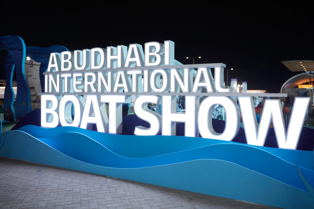 SUNSEEKER GULF EXHIBITS FOR FIRST TIME AT ABU DHABI INTERNATIONAL BOAT SHOW