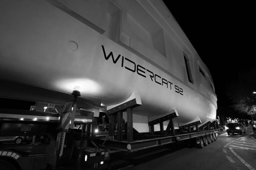 Wider: construction of the first unit of the WiderCat 92 running smoothly