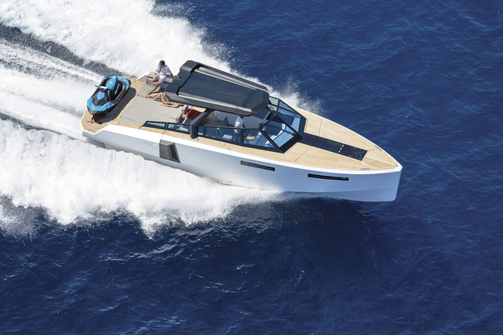 Evo Yachts kicks off 2023 by celebrating the success of its models in the United Arab Emirates