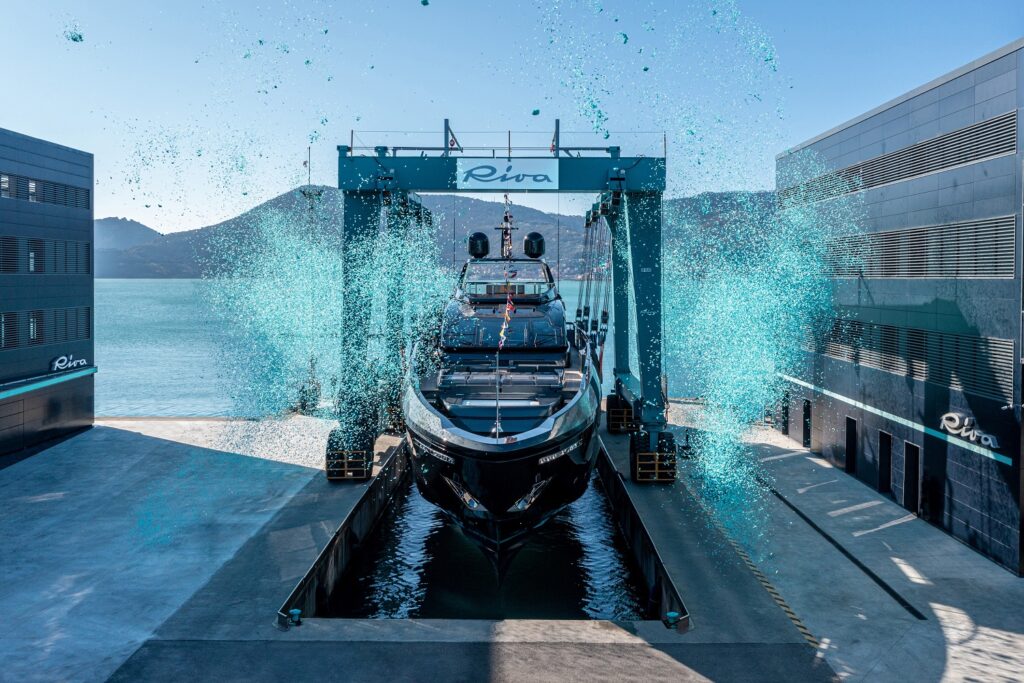 RIVA 130’ BELLISSIMA: THE “RIVA FLEET FLAGSHIP” ENTERS THE WATER FOR THE SECOND TIME
