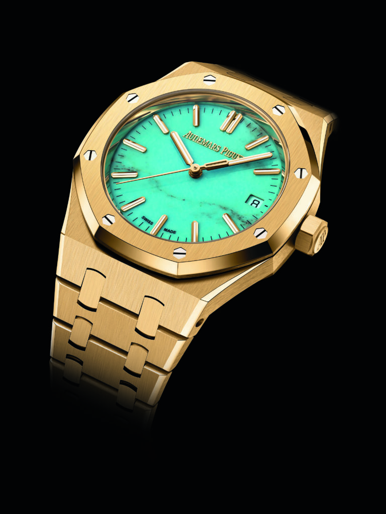AUDEMARS PIGUET UNVEILS A NEW ROYAL OAK SELFWINDING YELLOW GOLD MODEL WITH A NATURAL TURQUOISE DIAL