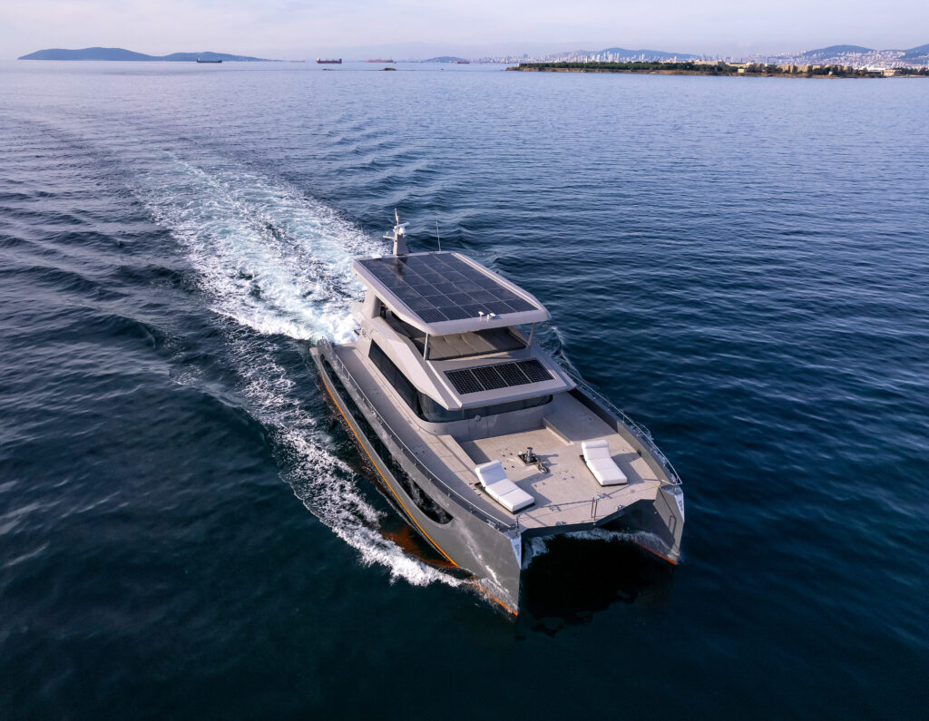 VISIONF YACHTS LAUNCHED NEW FLAGSHIP 24M ALL-ALUMINUM CATAMARAM